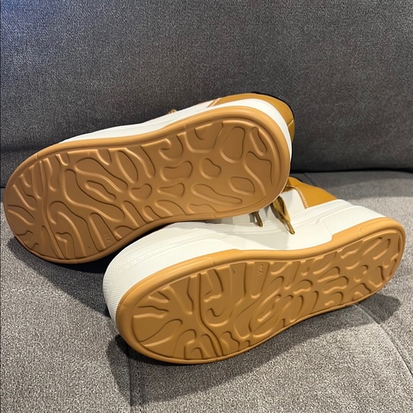 Chic Brown and White Platform Sneakers - Picture 5 of 6